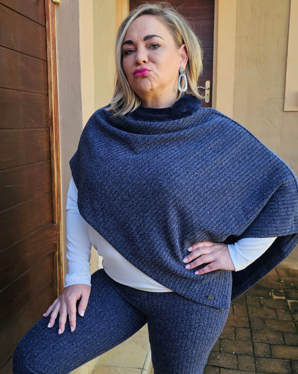 Mosi Poncho - Navy Rib with Navy "Fur"
