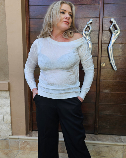 Akili Top - White velvet