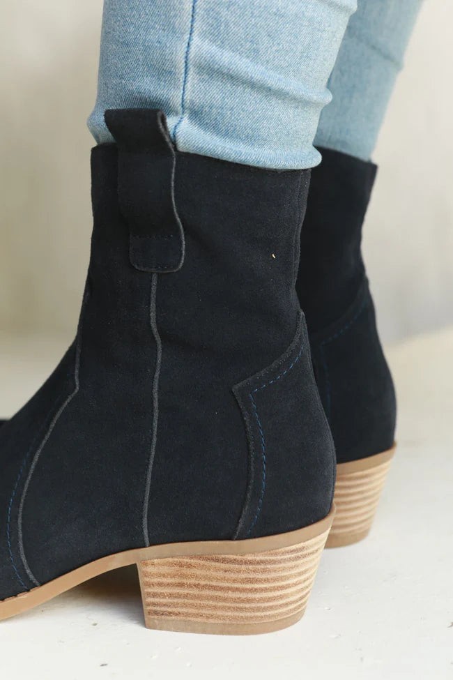 Belle Suede Leather Boots - Navy