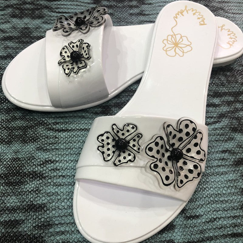 Branco (White) broad band with flowers sandals