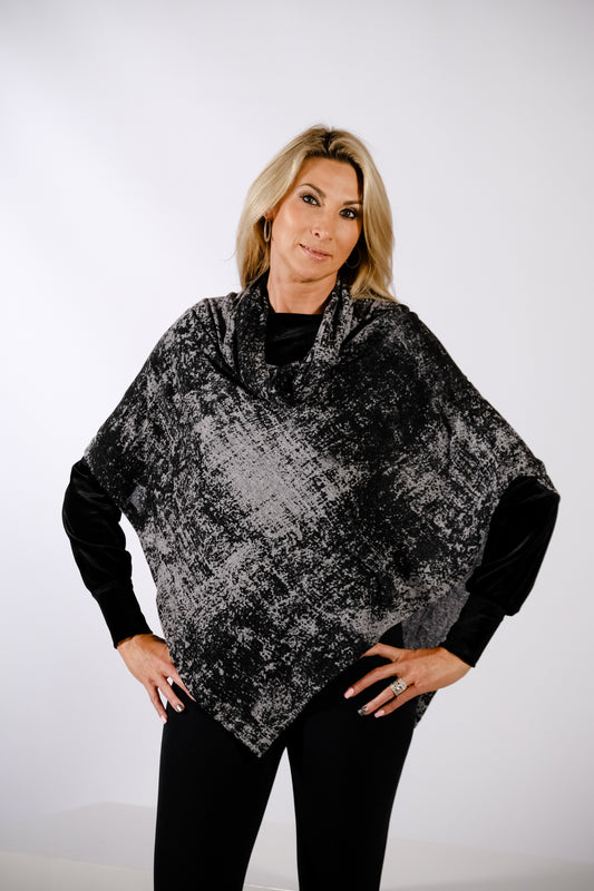 Layla Poncho