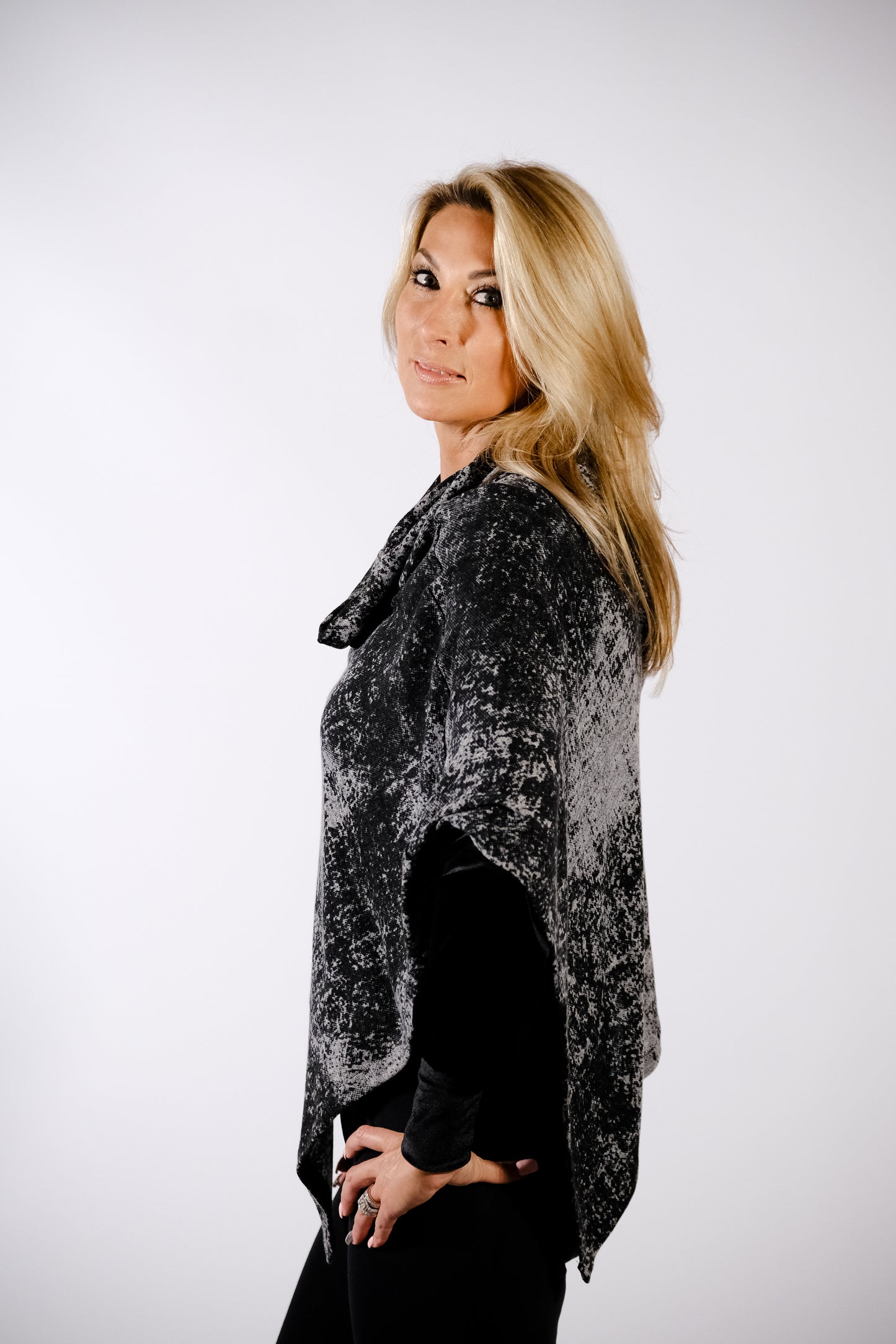 Layla Poncho
